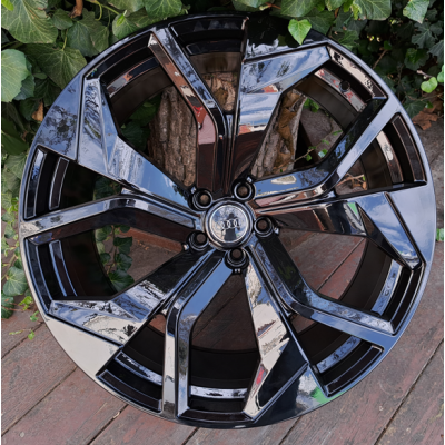 Диски Replica Audi (A1637) gloss black
