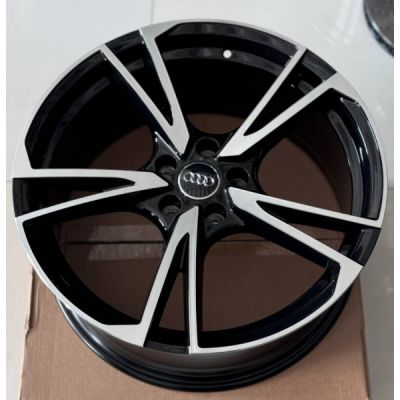 Диски Replica Audi (A5156) gloss black machined face