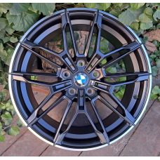 Replica BMW (B294) 8x18 5x120 ET30 DIA72,6 (satin black lip polished)