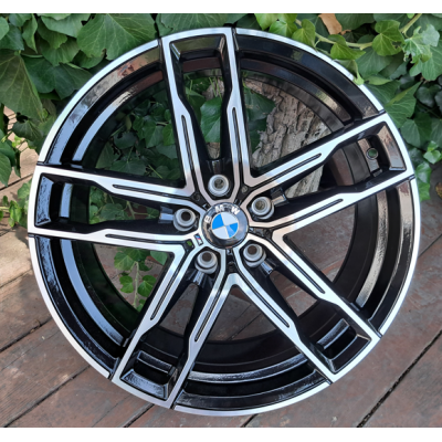 Диски Replica BMW (B3076) gloss black machined face