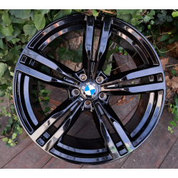 BMW (B5657) gloss black