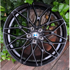 Replica BMW (FF012) 8,5x19 5x120 ET30 DIA72,6 (gloss black)