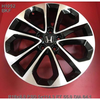 Диски Replica Honda (H1052) 8x18 5x114,3 ET55 DIA64,1 (BKF)