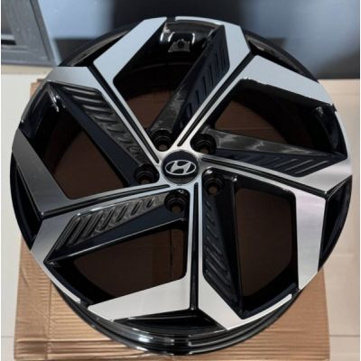 Диски Replica Hyundai (HND1926) gloss black machined face