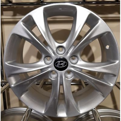Диски Replica Hyundai (ZY716) 6,5x17 5x114,3 ET46 DIA67,1 (silver)