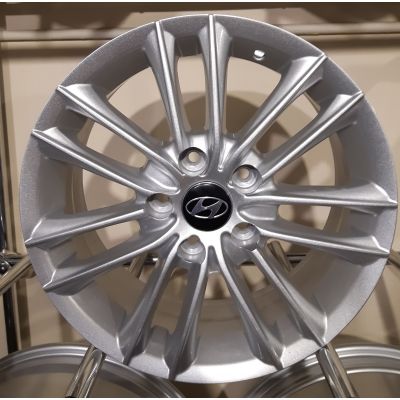 Диски Replica (ZY690) 6,5x16 5x114,3 ET38 DIA67,1 (silver)