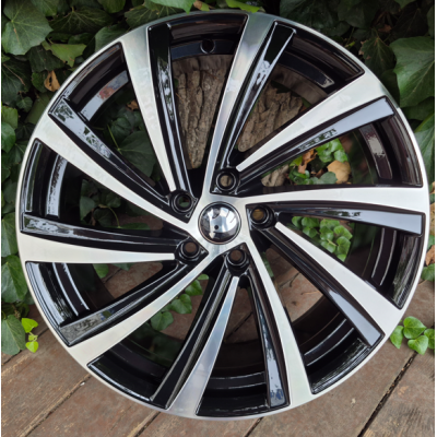 Диски Replica Skoda (SK1151) 8x19 5x112 ET45 DIA57,1 (gloss black machined face)