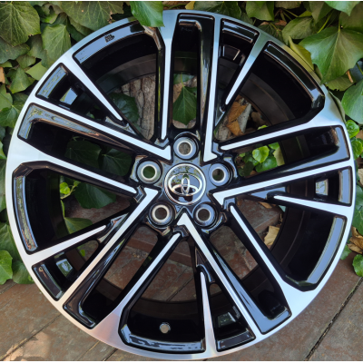 Диски Replica Toyota (TY3214) 8x18 5x114,3 ET50 DIA60,1 (BMF)